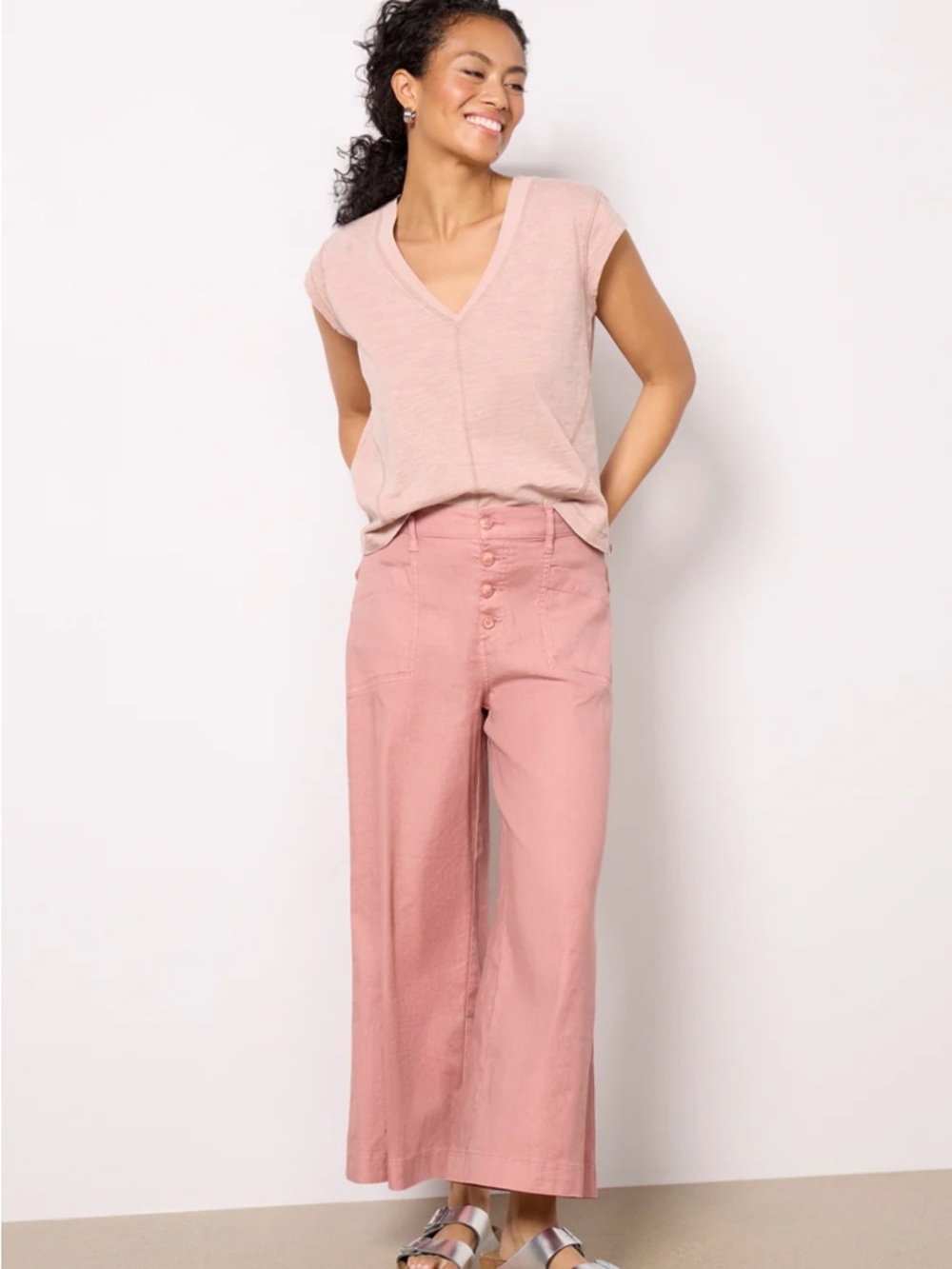 Evereve Washed Rose V-Neck Sleeveless Tank